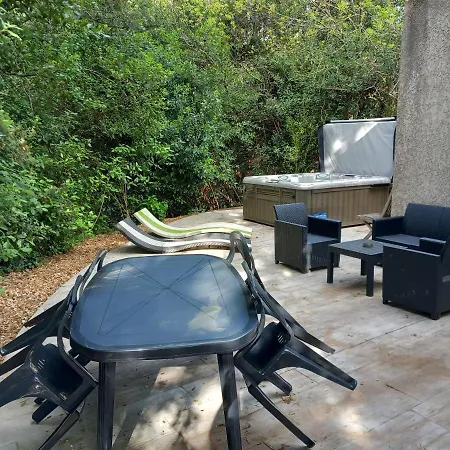 Duplex Le Philandra - Jacuzzi- 2 * Monteils (Gard)
